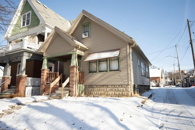 320 N 31st STREET, Milwaukee, WI 53208
