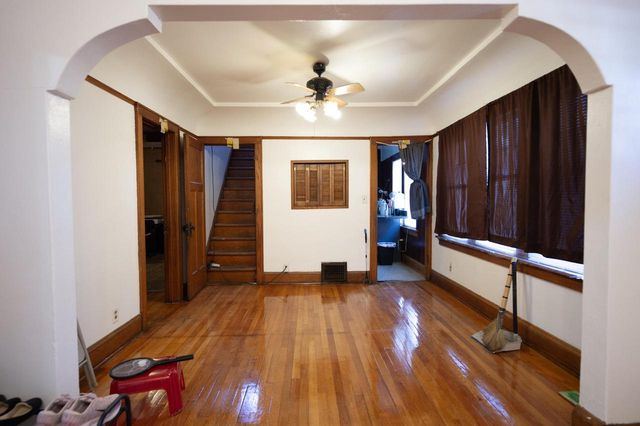 320 N 31st STREET, Milwaukee, WI 53208