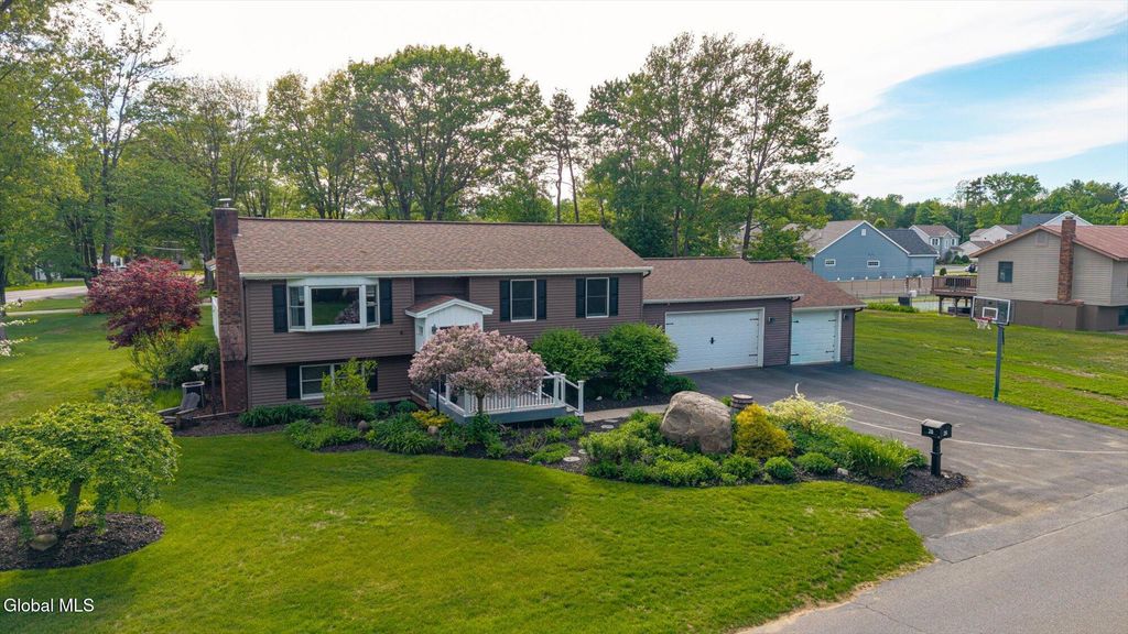 26 Feeder Dam Road, South Glens Falls, NY 12803
