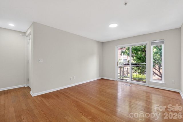 639 Raphael Place, Charlotte, NC 28205