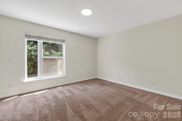 639 Raphael Place, Charlotte, NC 28205