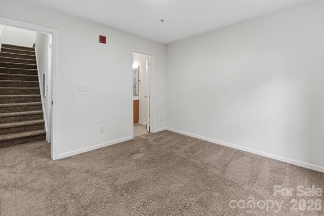 639 Raphael Place, Charlotte, NC 28205