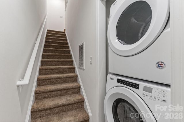 639 Raphael Place, Charlotte, NC 28205