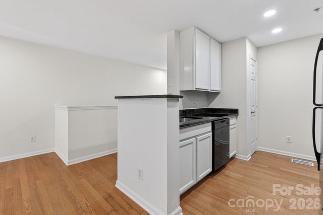 639 Raphael Place, Charlotte, NC 28205