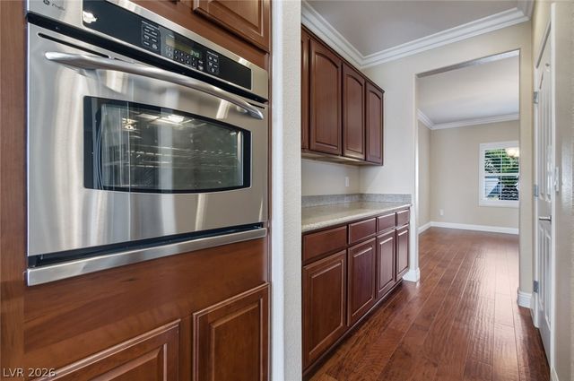 2123 Sandstone Cliffs Drive, Henderson, NV 89044