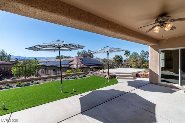 2123 Sandstone Cliffs Drive, Henderson, NV 89044