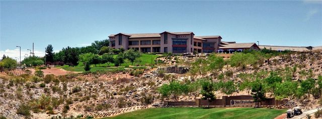 2123 Sandstone Cliffs Drive, Henderson, NV 89044