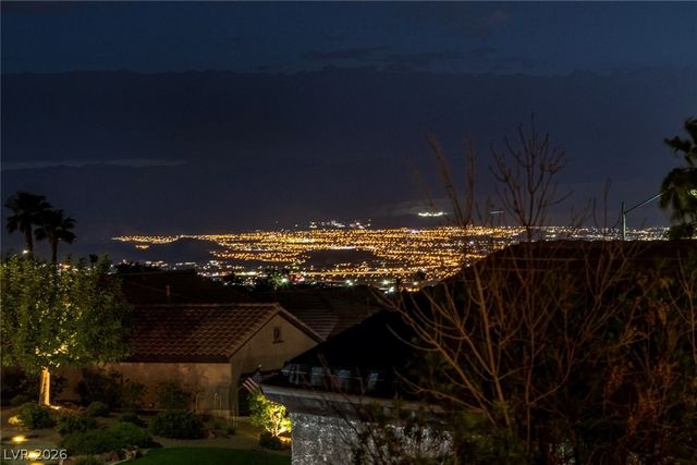 2123 Sandstone Cliffs Drive, Henderson, NV 89044