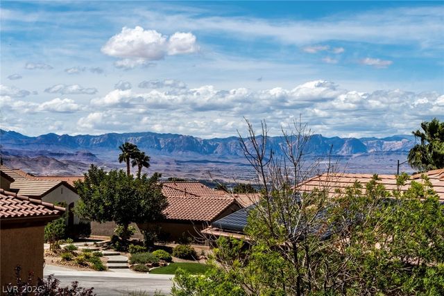 2123 Sandstone Cliffs Drive, Henderson, NV 89044