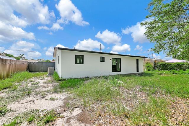 17231 NW 47th Ct, Miami Gardens, FL 33055