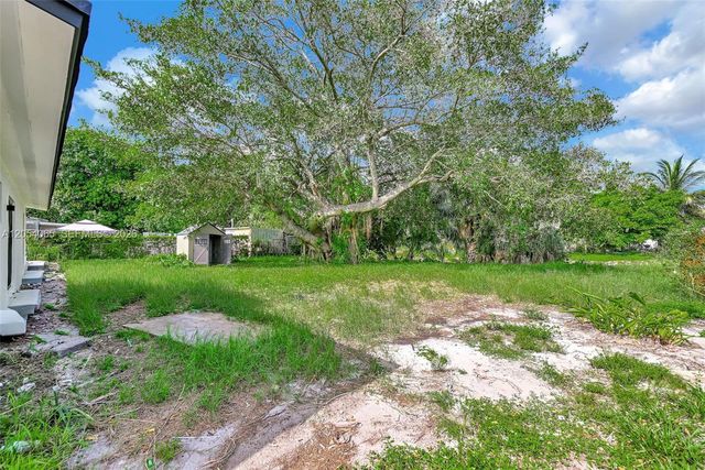 17231 NW 47th Ct, Miami Gardens, FL 33055