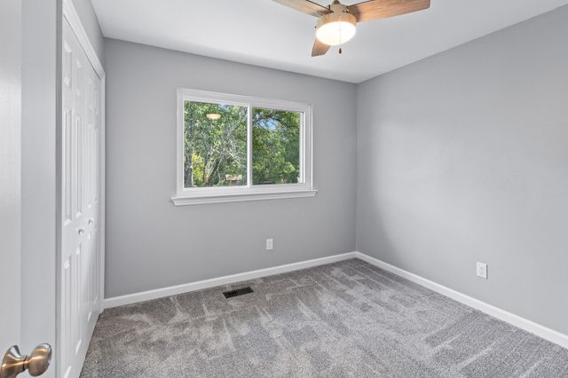 2 Janet Lane, Rossville, GA 30741