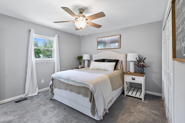 2 Janet Lane, Rossville, GA 30741