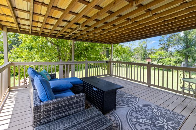 2 Janet Lane, Rossville, GA 30741