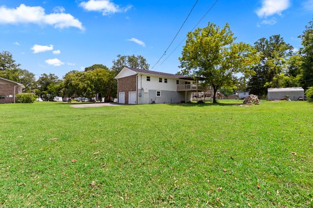 2 Janet Lane, Rossville, GA 30741
