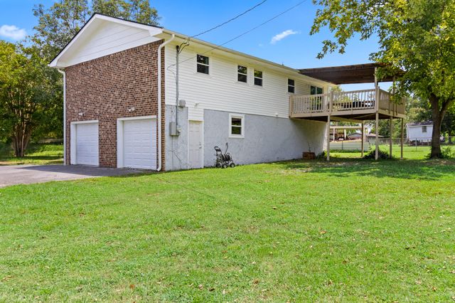 2 Janet Lane, Rossville, GA 30741