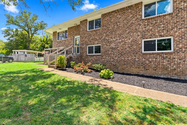 2 Janet Lane, Rossville, GA 30741