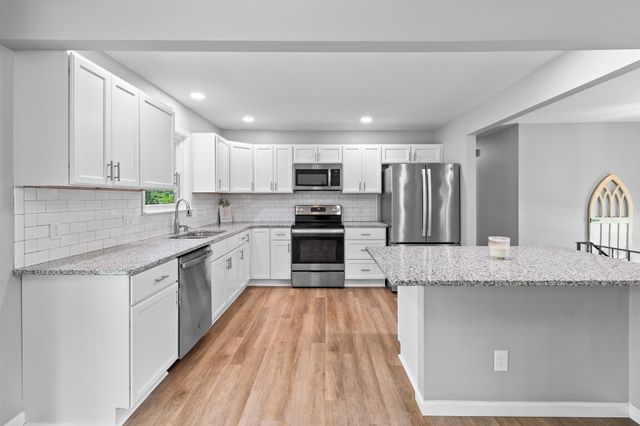 2 Janet Lane, Rossville, GA 30741