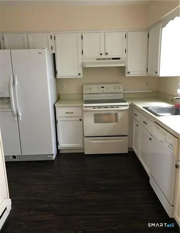 8 Parker Street H8, Danbury, CT 06811