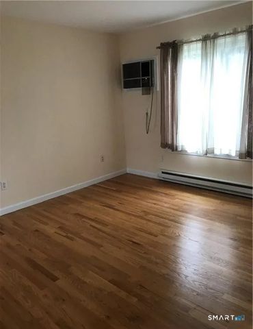 8 Parker Street H8, Danbury, CT 06811