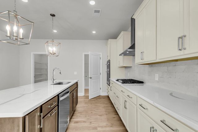 124 Cantona Drive, Summerville, SC 29483