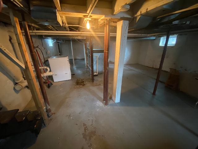 515 Walnut Avenue, Elgin, IL 60123
