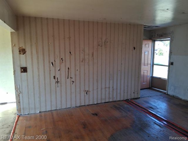 38227 Avondale Street, Westland, MI 48186