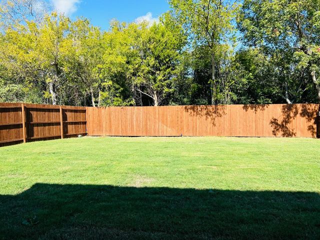 2117 Rustling Oaks Drive, Denton, TX 76209