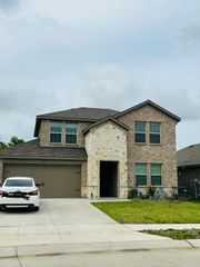 2117 Rustling Oaks Drive, Denton, TX 76209