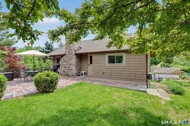 1-A Satterlee Road, New Fairfield, CT 06812