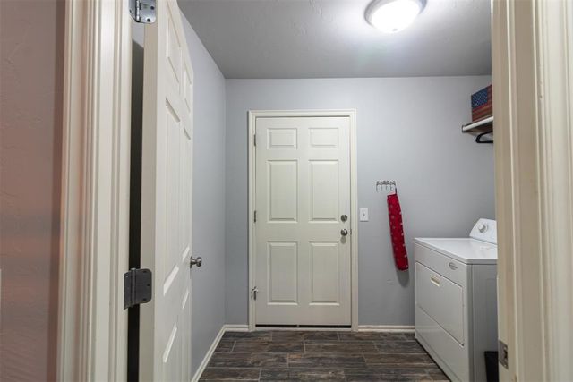 2755 S County Line Avenue, Blanchard, OK 73010