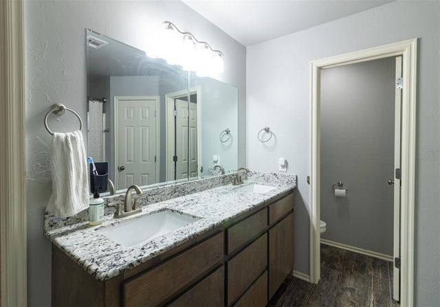 2755 S County Line Avenue, Blanchard, OK 73010