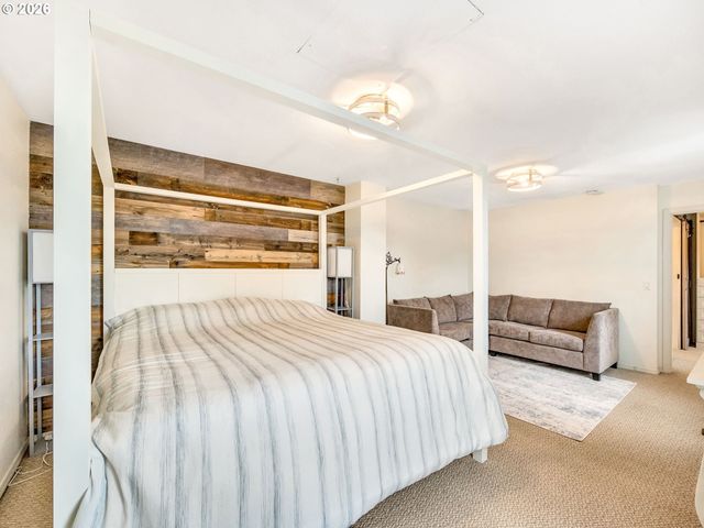 1761 S EDGEWOOD St, Seaside, OR 97138