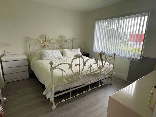 1117 Lake Terrace F-207, Boynton Beach, FL 33426