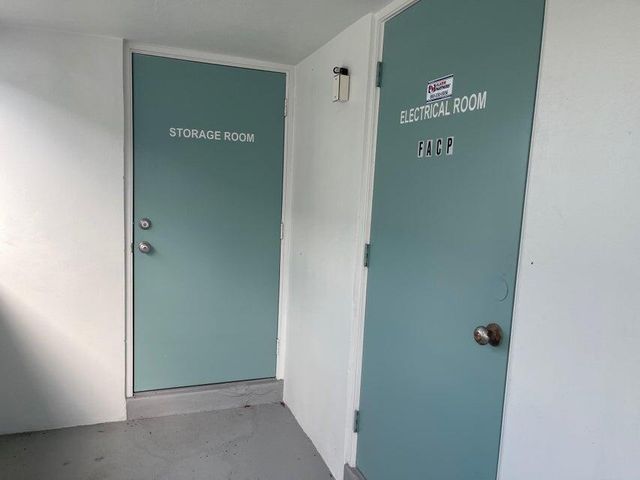 1117 Lake Terrace F-207, Boynton Beach, FL 33426