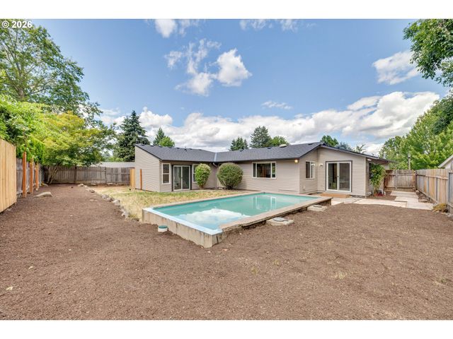 12450 Sw BELL Ct, Tigard, OR 97223