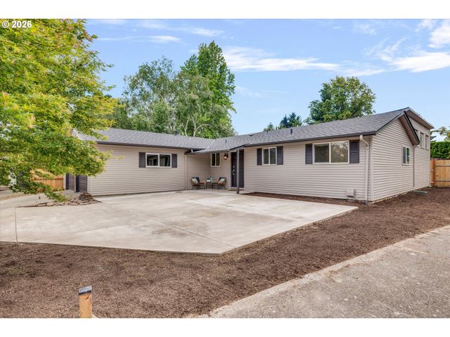 12450 Sw BELL Ct, Tigard, OR 97223
