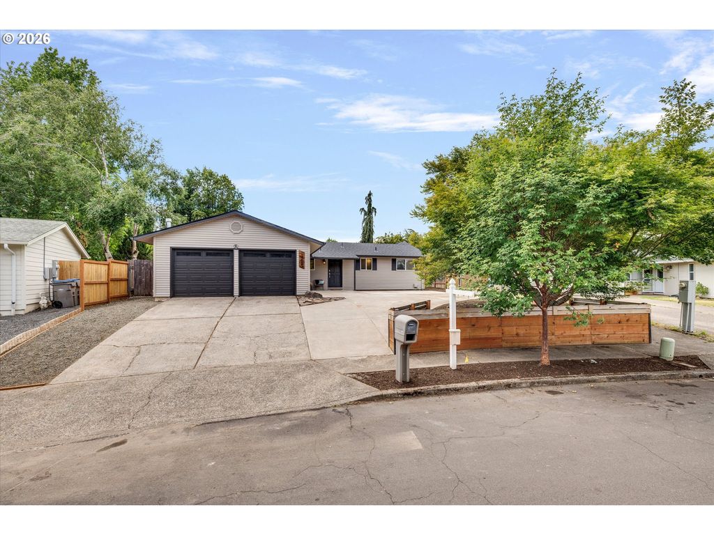 12450 Sw BELL Ct, Tigard, OR 97223