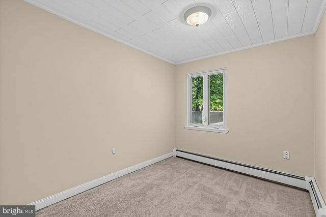 2155 KINGSWOOD LN, Broomall, PA 19008