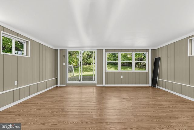 2155 KINGSWOOD LN, Broomall, PA 19008