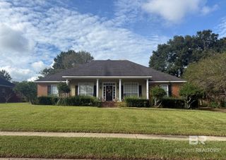 7642 Pembroke Circle, Mobile, AL 36695