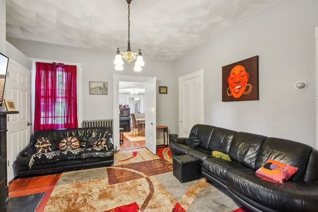 101 Mount Pleasant Ave 101, Boston, MA 02119