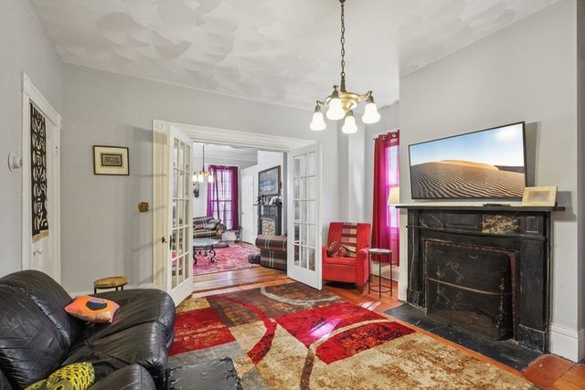 101 Mount Pleasant Ave 101, Boston, MA 02119