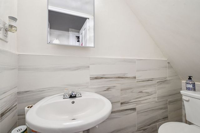 101 Mount Pleasant Ave 101, Boston, MA 02119