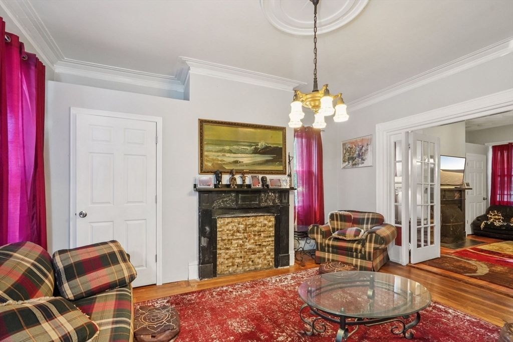 101 Mount Pleasant Ave 101, Boston, MA 02119