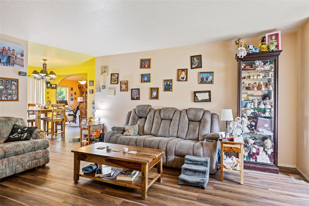 Image 3 of property listing at 2642 Sheffield Drive, Missoula, MT 59808