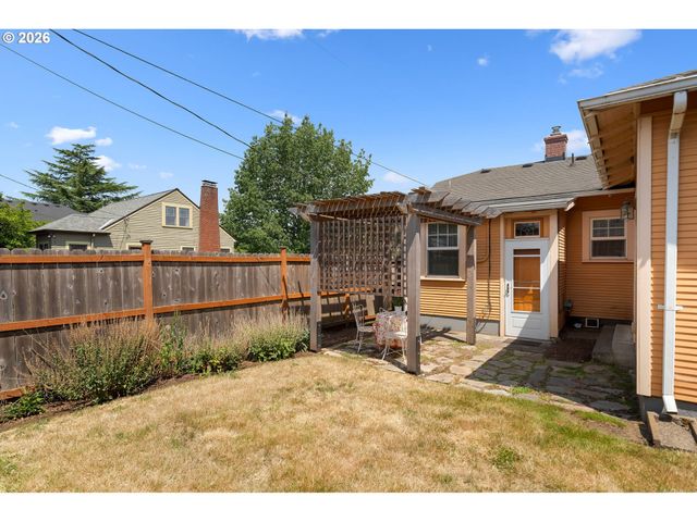 4737 Ne 31ST Ave, Portland, OR 97211