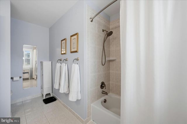 7001 EBBTIDE LN, Burke, VA 22015