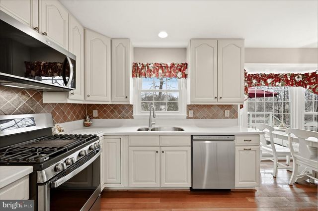 7001 EBBTIDE LN, Burke, VA 22015