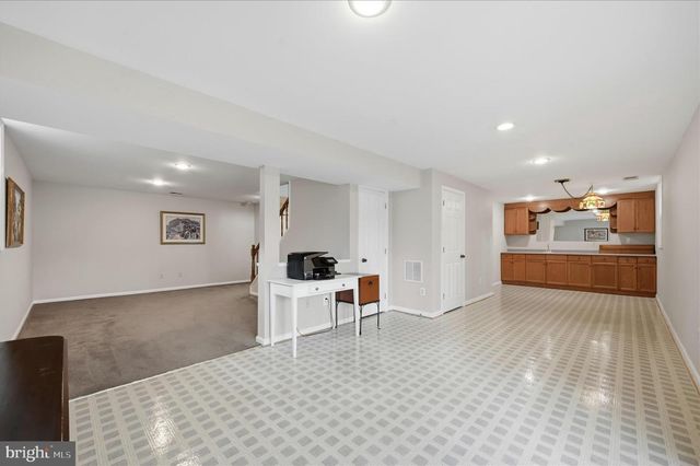 7001 EBBTIDE LN, Burke, VA 22015